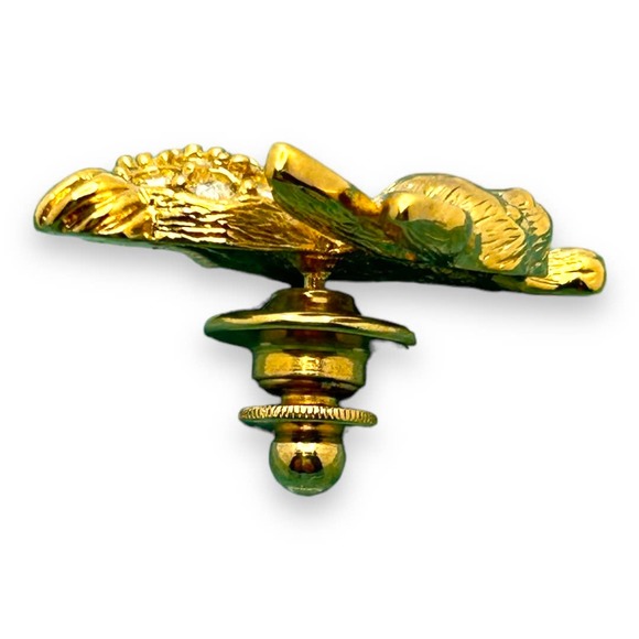 Vintage AVON Bunny Rabbit Gold-tone Rhinestone Pin 1993 - Picture 3 of 3